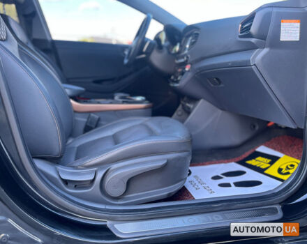 Чорний Хендай Ioniq, об'ємом двигуна 28 л та пробігом 115 тис. км за 15190 $, фото 24 на Automoto.ua
