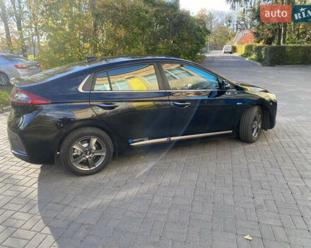 Черный Хендай Ioniq, объемом двигателя 0 л и пробегом 113 тыс. км за 13600 $, фото 4 на Automoto.ua