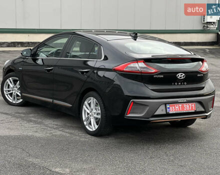 Чорний Хендай Ioniq, об'ємом двигуна 0 л та пробігом 103 тис. км за 12900 $, фото 12 на Automoto.ua
