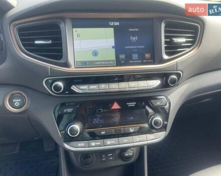 Чорний Хендай Ioniq, об'ємом двигуна 0 л та пробігом 139 тис. км за 12800 $, фото 35 на Automoto.ua