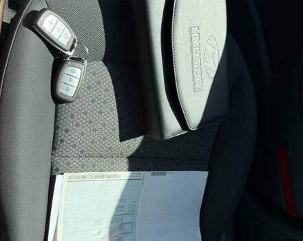 Чорний Хендай Ioniq, об'ємом двигуна 0 л та пробігом 82 тис. км за 12499 $, фото 60 на Automoto.ua