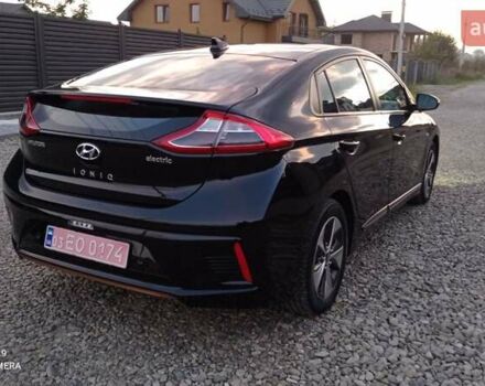 Черный Хендай Ioniq, объемом двигателя 0 л и пробегом 109 тыс. км за 12150 $, фото 10 на Automoto.ua