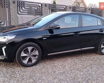 Черный Хендай Ioniq, объемом двигателя 0 л и пробегом 109 тыс. км за 12150 $, фото 1 на Automoto.ua