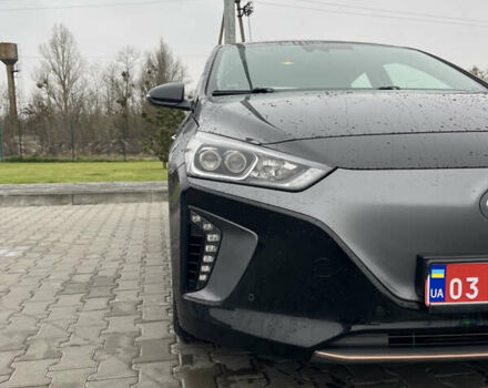 Черный Хендай Ioniq, объемом двигателя 0 л и пробегом 113 тыс. км за 13300 $, фото 1 на Automoto.ua