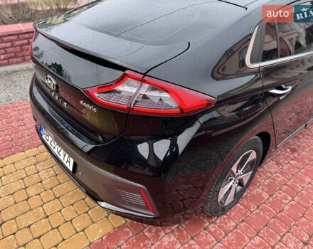 Черный Хендай Ioniq, объемом двигателя 0 л и пробегом 150 тыс. км за 12800 $, фото 4 на Automoto.ua