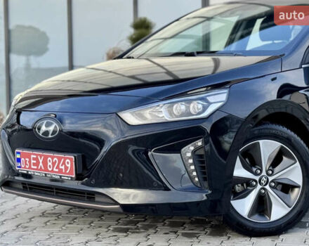Черный Хендай Ioniq, объемом двигателя 0 л и пробегом 105 тыс. км за 12150 $, фото 7 на Automoto.ua