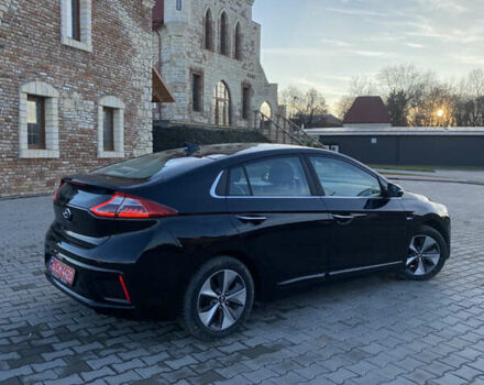 Черный Хендай Ioniq, объемом двигателя 0 л и пробегом 128 тыс. км за 12200 $, фото 5 на Automoto.ua