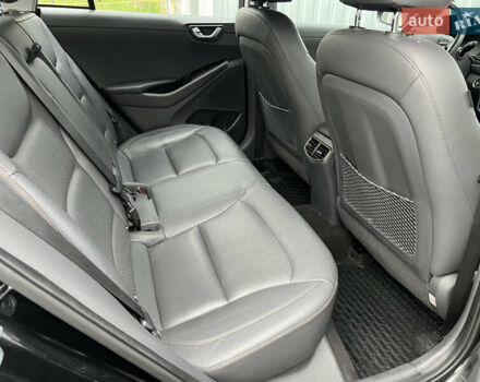 Чорний Хендай Ioniq, об'ємом двигуна 0 л та пробігом 103 тис. км за 12900 $, фото 52 на Automoto.ua