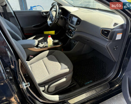 Чорний Хендай Ioniq, об'ємом двигуна 0 л та пробігом 82 тис. км за 12499 $, фото 49 на Automoto.ua