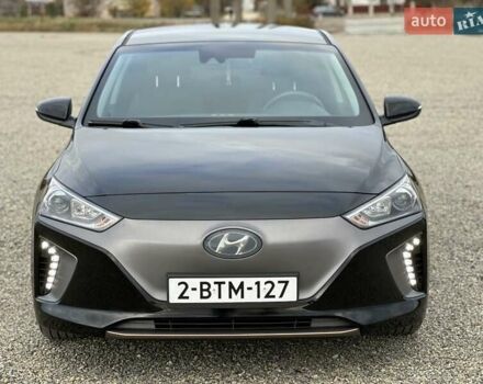 Черный Хендай Ioniq, объемом двигателя 0 л и пробегом 122 тыс. км за 11999 $, фото 25 на Automoto.ua
