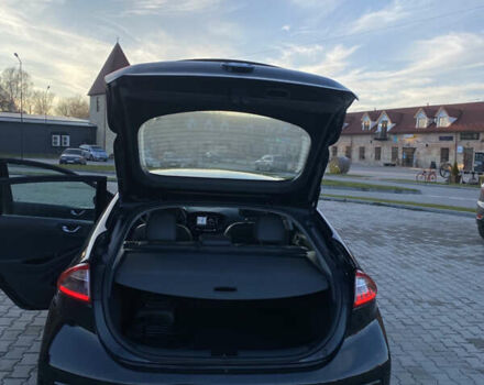 Черный Хендай Ioniq, объемом двигателя 0 л и пробегом 128 тыс. км за 12200 $, фото 12 на Automoto.ua