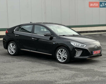 Чорний Хендай Ioniq, об'ємом двигуна 0 л та пробігом 103 тис. км за 12900 $, фото 28 на Automoto.ua
