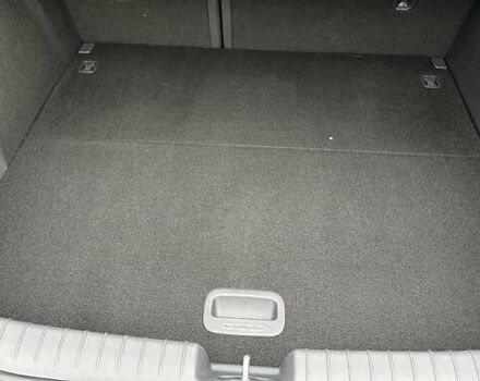 Черный Хендай Ioniq, объемом двигателя 0 л и пробегом 147 тыс. км за 12900 $, фото 12 на Automoto.ua