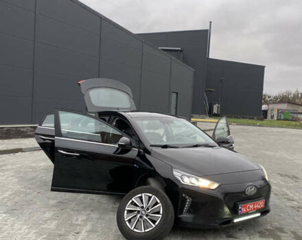 Черный Хендай Ioniq, объемом двигателя 0 л и пробегом 128 тыс. км за 12300 $, фото 3 на Automoto.ua