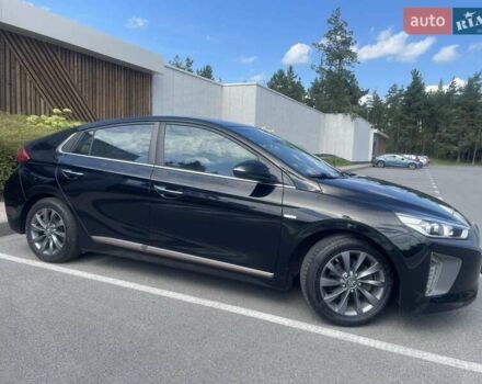 Чорний Хендай Ioniq, об'ємом двигуна 0 л та пробігом 139 тис. км за 12800 $, фото 6 на Automoto.ua