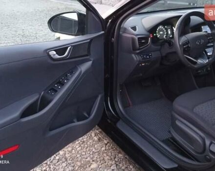 Черный Хендай Ioniq, объемом двигателя 0 л и пробегом 109 тыс. км за 12150 $, фото 19 на Automoto.ua