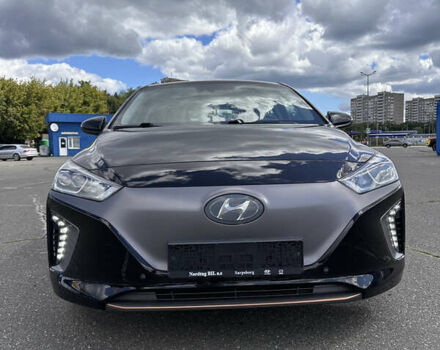 Чорний Хендай Ioniq, об'ємом двигуна 0 л та пробігом 121 тис. км за 12950 $, фото 1 на Automoto.ua