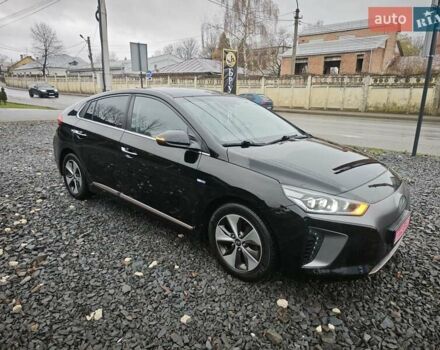 Чорний Хендай Ioniq, об'ємом двигуна 0 л та пробігом 98 тис. км за 13250 $, фото 4 на Automoto.ua