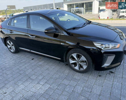 Чорний Хендай Ioniq, об'ємом двигуна 0 л та пробігом 82 тис. км за 12499 $, фото 4 на Automoto.ua