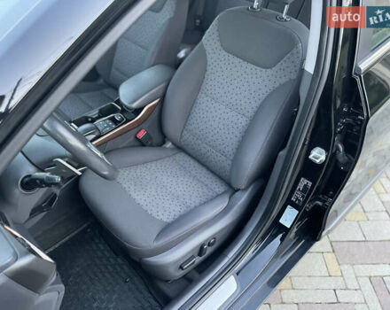 Черный Хендай Ioniq, объемом двигателя 0 л и пробегом 97 тыс. км за 12399 $, фото 39 на Automoto.ua