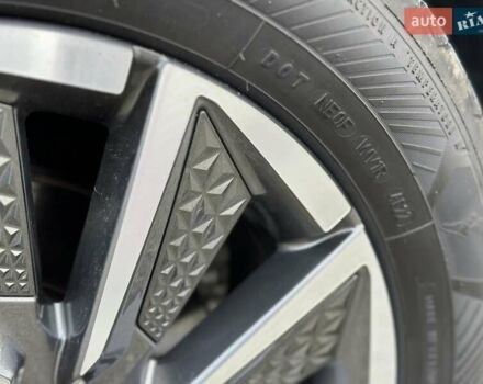 Черный Хендай Ioniq, объемом двигателя 0 л и пробегом 122 тыс. км за 11999 $, фото 38 на Automoto.ua