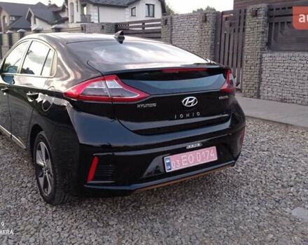 Черный Хендай Ioniq, объемом двигателя 0 л и пробегом 109 тыс. км за 12150 $, фото 6 на Automoto.ua