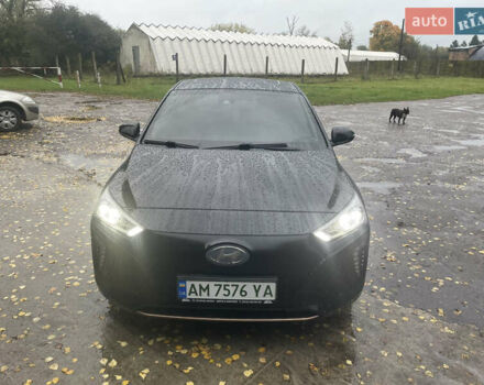 Черный Хендай Ioniq, объемом двигателя 0 л и пробегом 122 тыс. км за 13200 $, фото 6 на Automoto.ua