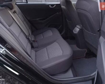 Черный Хендай Ioniq, объемом двигателя 0 л и пробегом 109 тыс. км за 12150 $, фото 26 на Automoto.ua