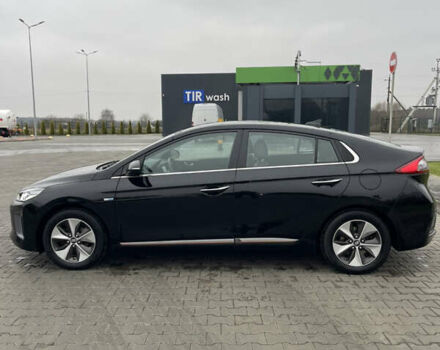 Черный Хендай Ioniq, объемом двигателя 0 л и пробегом 113 тыс. км за 13300 $, фото 11 на Automoto.ua