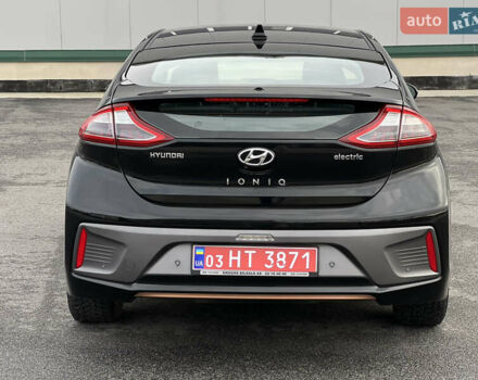 Чорний Хендай Ioniq, об'ємом двигуна 0 л та пробігом 103 тис. км за 12900 $, фото 18 на Automoto.ua