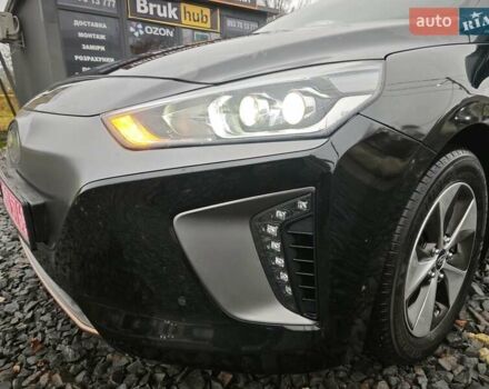 Чорний Хендай Ioniq, об'ємом двигуна 0 л та пробігом 98 тис. км за 13250 $, фото 18 на Automoto.ua