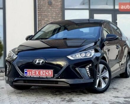 Черный Хендай Ioniq, объемом двигателя 0 л и пробегом 105 тыс. км за 12150 $, фото 9 на Automoto.ua