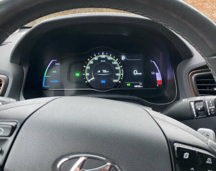Черный Хендай Ioniq, объемом двигателя 0 л и пробегом 128 тыс. км за 12300 $, фото 35 на Automoto.ua