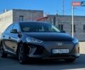 Черный Хендай Ioniq, объемом двигателя 0 л и пробегом 140 тыс. км за 11999 $, фото 1 на Automoto.ua