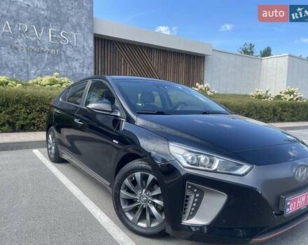 Чорний Хендай Ioniq, об'ємом двигуна 0 л та пробігом 139 тис. км за 12800 $, фото 1 на Automoto.ua