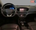 Черный Хендай Ioniq, объемом двигателя 0 л и пробегом 89 тыс. км за 12934 $, фото 4 на Automoto.ua
