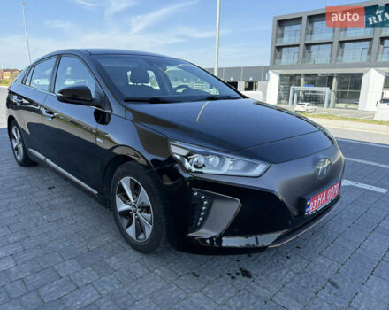 Чорний Хендай Ioniq, об'ємом двигуна 0 л та пробігом 82 тис. км за 12499 $, фото 1 на Automoto.ua