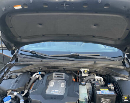Черный Хендай Ioniq, объемом двигателя 0 л и пробегом 128 тыс. км за 12200 $, фото 18 на Automoto.ua