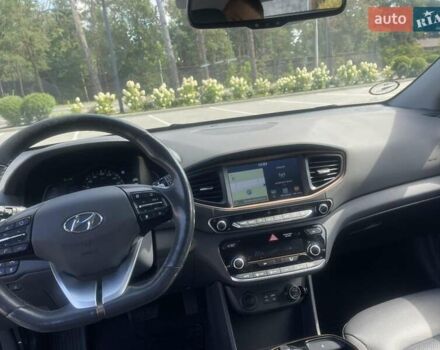 Чорний Хендай Ioniq, об'ємом двигуна 0 л та пробігом 139 тис. км за 12800 $, фото 43 на Automoto.ua
