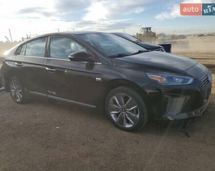 Черный Хендай Ioniq, объемом двигателя 1.6 л и пробегом 145 тыс. км за 3000 $, фото 3 на Automoto.ua