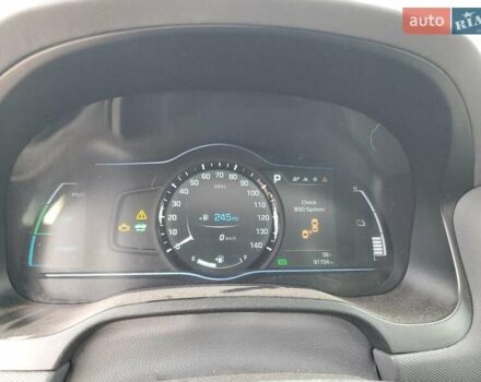 Черный Хендай Ioniq, объемом двигателя 1.6 л и пробегом 145 тыс. км за 3000 $, фото 8 на Automoto.ua