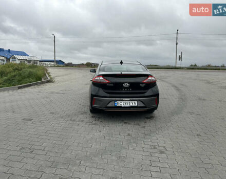 Хендай Ioniq 2017 в Львове на Automoto.ua Черный Хендай Ioniq, объемом двигателя 0 л и пробегом 110 тыс. км за 13300 $, фото 21 на Automoto.ua