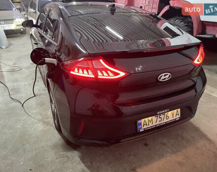 Черный Хендай Ioniq, объемом двигателя 0 л и пробегом 122 тыс. км за 13200 $, фото 16 на Automoto.ua