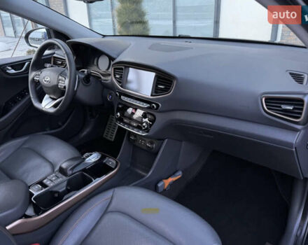 Черный Хендай Ioniq, объемом двигателя 0 л и пробегом 105 тыс. км за 12150 $, фото 27 на Automoto.ua
