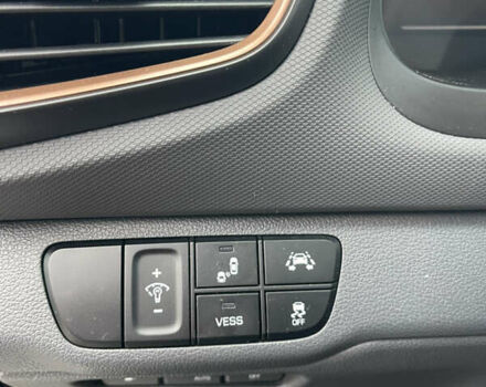 Черный Хендай Ioniq, объемом двигателя 0 л и пробегом 113 тыс. км за 13300 $, фото 28 на Automoto.ua