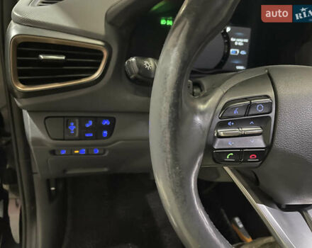 Черный Хендай Ioniq, объемом двигателя 0 л и пробегом 122 тыс. км за 13200 $, фото 18 на Automoto.ua