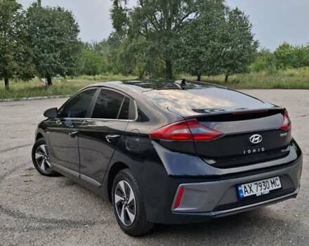 Чорний Хендай Ioniq, об'ємом двигуна 1.58 л та пробігом 150 тис. км за 14200 $, фото 2 на Automoto.ua