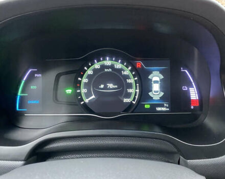 Черный Хендай Ioniq, объемом двигателя 0 л и пробегом 128 тыс. км за 12300 $, фото 33 на Automoto.ua
