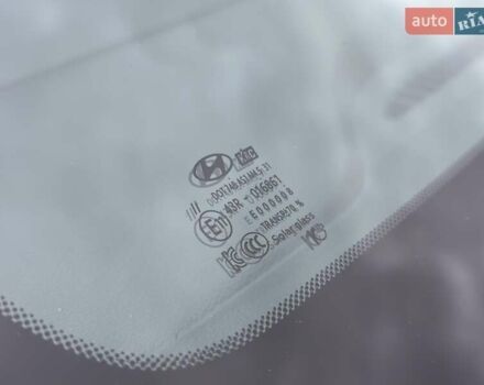 Черный Хендай Ioniq, объемом двигателя 0 л и пробегом 122 тыс. км за 11999 $, фото 45 на Automoto.ua