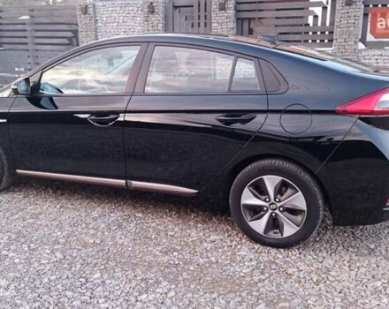Черный Хендай Ioniq, объемом двигателя 0 л и пробегом 109 тыс. км за 12150 $, фото 4 на Automoto.ua